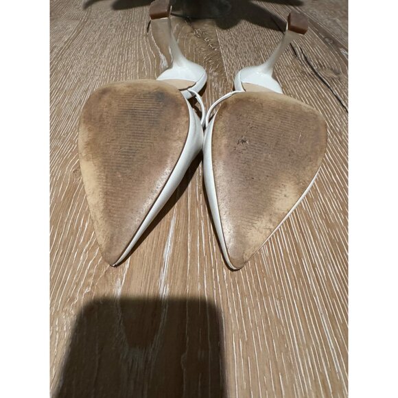 Marc Fisher Womens White Pointed-Toe Slingback Heels 6M Leather Sole Elegant Des - Picture 2 of 7